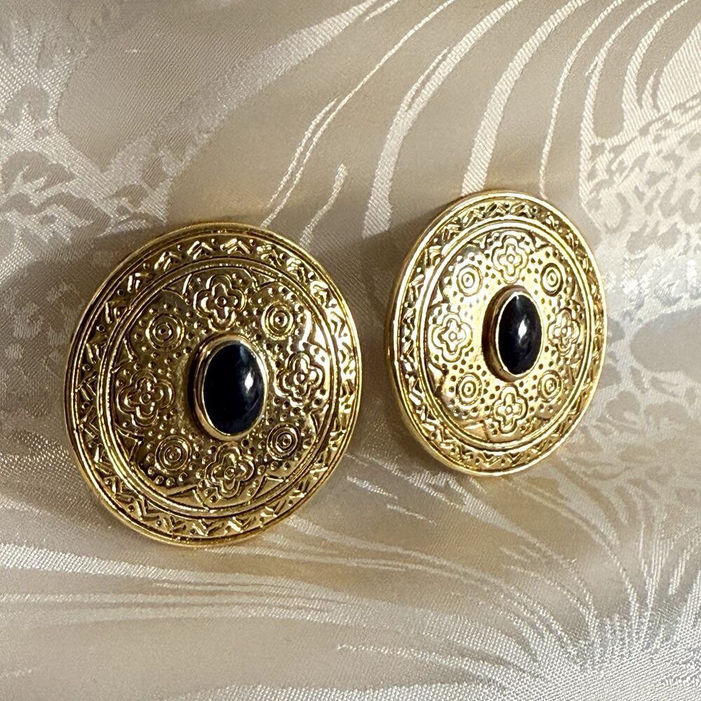 VTG 80’s Liz Claiborne Gold Tone Clip On Earrings Medallion Black Oval Lucite